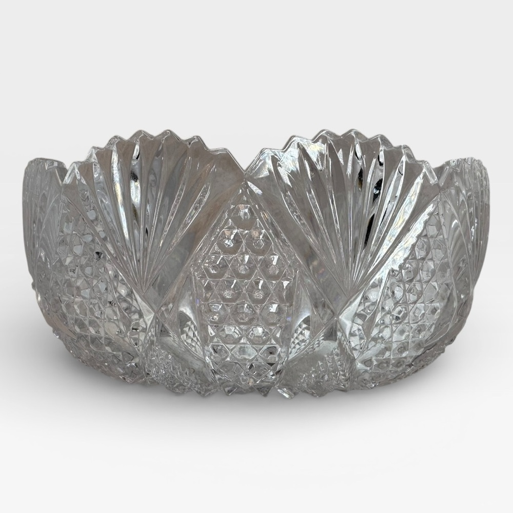Mikasa Hoya Crystal Cut 9” Vintage Glass Bowl Centerpiece